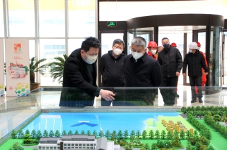 市委常委、副市長賈剛一行來潔晶檢查安全生產工作